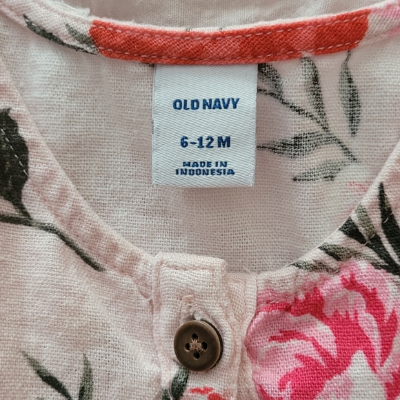 Old Navy Other - Floral baby girl set